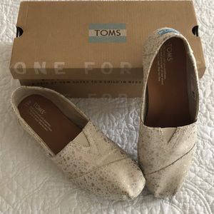Toms classic Gold Foil Snow Spots shoes